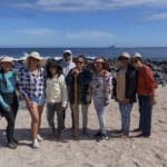 Guardianas azules visitando Isla Lobos en el taller de educación ambiental y conservación marina